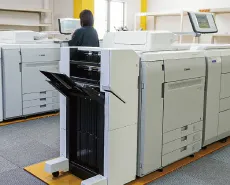 B2判 オンデマンド印刷機